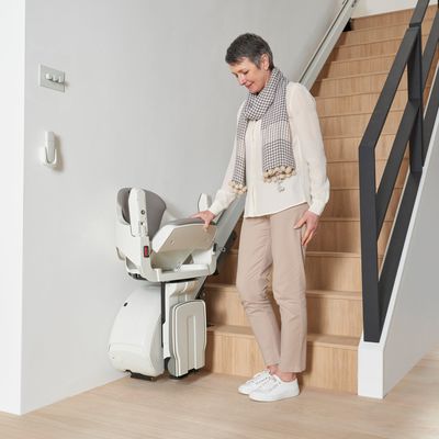 HomeGlide Extra luxury stairlift
